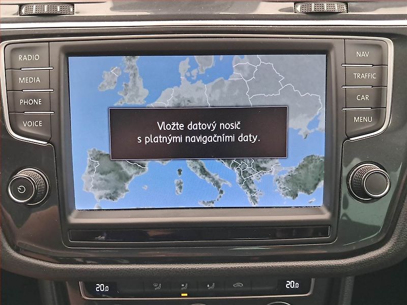 Volkswagen Tiguan (2016) 2.0 TDI, Serv.kniha, Navi - fotka 13 z 19