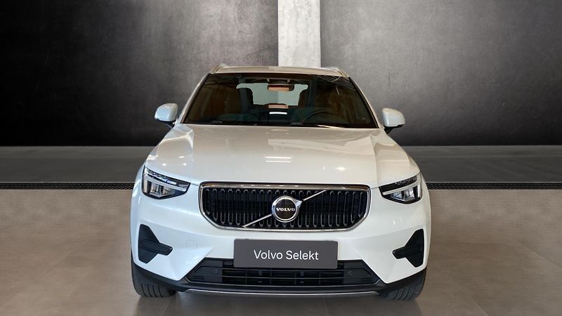 Volvo XC40 CORE, B3 FWD, 120+10 kW / 163+ - fotografie inzerátu