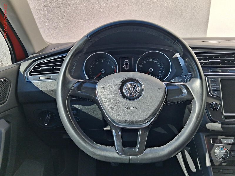 Volkswagen Tiguan (2016) 1.4 TSi, Trendline - fotka 11 z 15