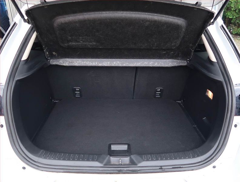 Mazda CX-3 (2016) 2.0 Skyactiv-G, Kůže, Tempomat - fotka 13 z 15