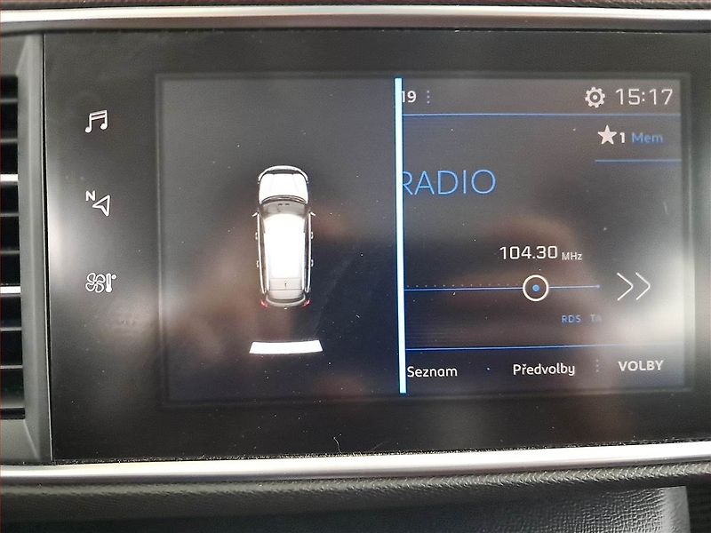 Peugeot 308 (2018) Active 1.2 PureTech, ČR,1.maj - fotka 19 z 20