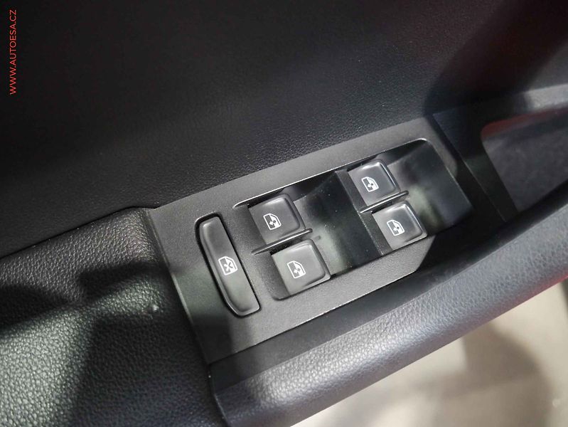 Škoda Octavia (2019) 2.0 TDi, 1.maj,ČR - fotka 20 z 21