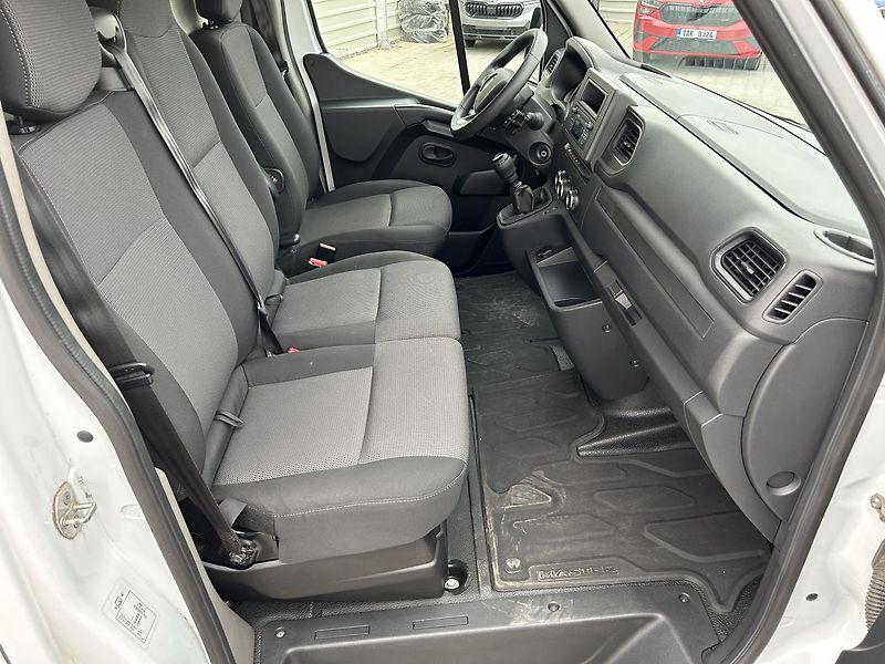 Renault Master 2.3 DCI - fotka 7 z 21