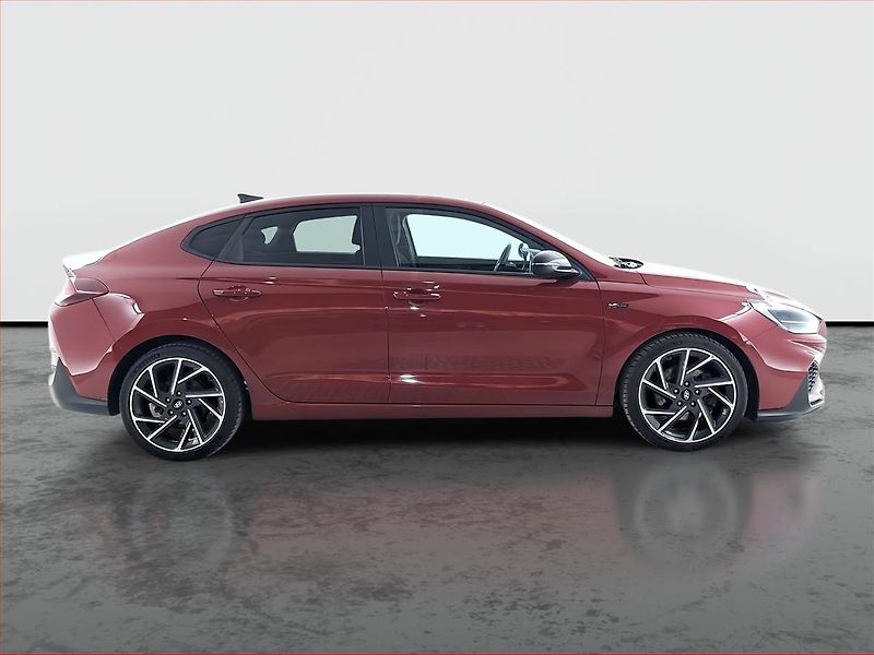 Hyundai i30 (2021) N-Line 1.5 T-GDI MHEV - fotka 6 z 14