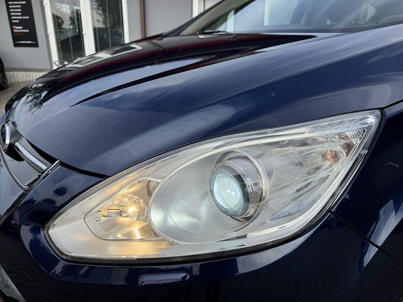 Ford C-MAX (2011) 1.6i Ti-VCT Titanium Xenony - fotka 36 z 49