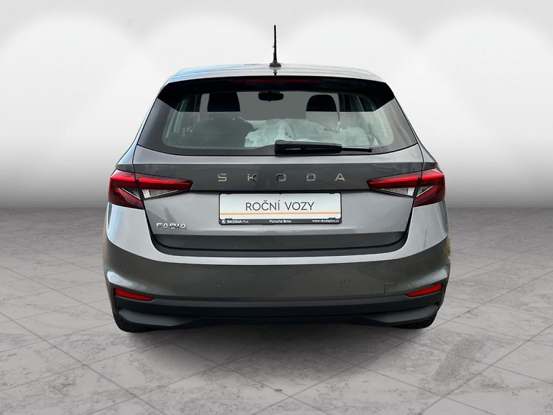 Škoda Fabia 1,0 TSi 70 kW SELECTION - fotka 7 z 21