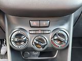 Peugeot 208 (2012) 1,6 eHDI 68Kw - náhled 18