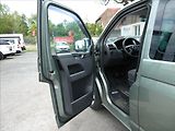 Volkswagen Caravelle 2,5 TDi 96kW LONG 8.míst,závěs - náhled 17