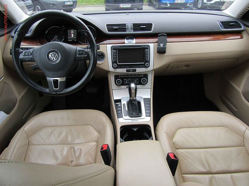 Volkswagen Passat (2011) 2.0TDi 4x4, DSG, navi, bixen - fotka 8 z 16