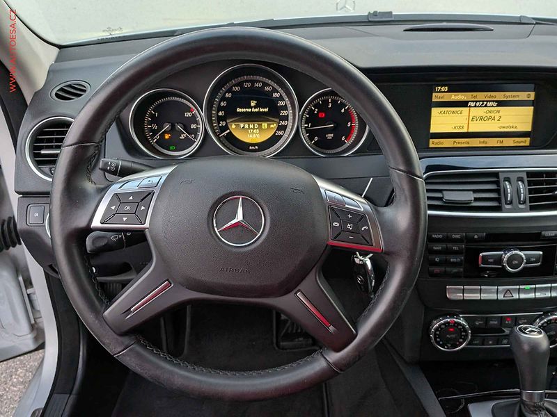 Mercedes-Benz Třídy C (2011) 2.2 CDi, ČR, AT, xenon - fotka 15 z 17