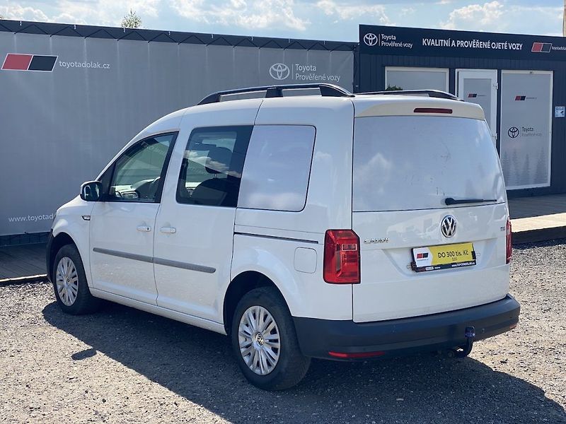 Volkswagen Caddy 2.0TDi, manual, 2x kola, tažné - fotka 4 z 13