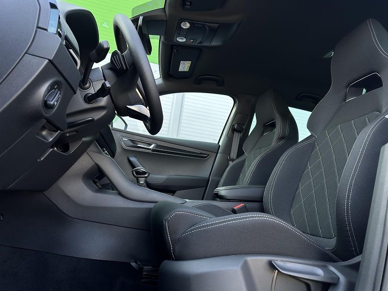 Škoda Karoq 1.5TSi DSG 150PS Sportline Mat - fotka 12 z 46