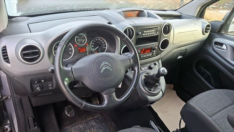 Citroën Berlingo 1,6 HDi 73 Kw 5 míst ČR DPH - fotka 8 z 15