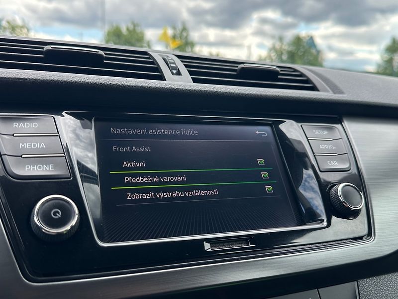 Škoda Fabia (2019) 1.0TSi APP,BRZD. ASIST,SERVIS - fotka 9 z 11