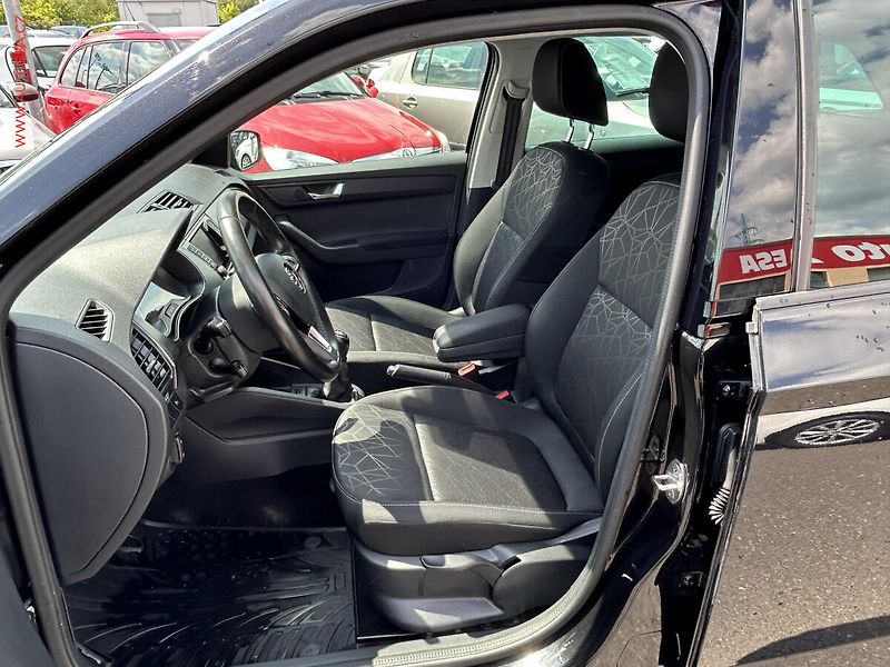 Škoda Fabia (2018) 1.0 TSi, Clever, navi, kamera - fotka 9 z 18