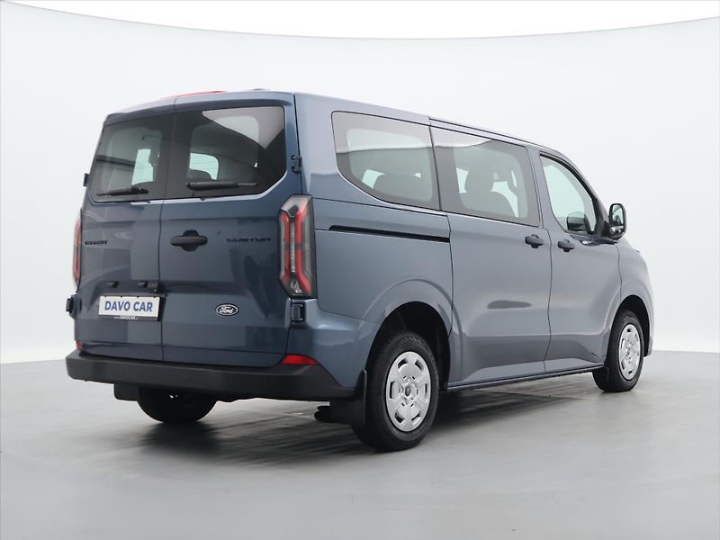 Ford Transit Custom 2,0 EB 110kW 8-Míst LED CZ - fotka 7 z 27