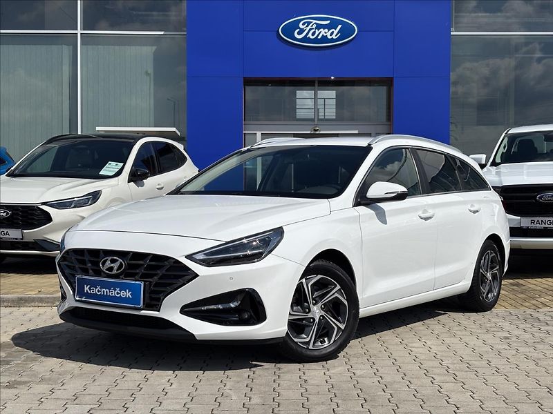 Hyundai i30 1,5 Smart 81kW kombi - fotka 1 z 34