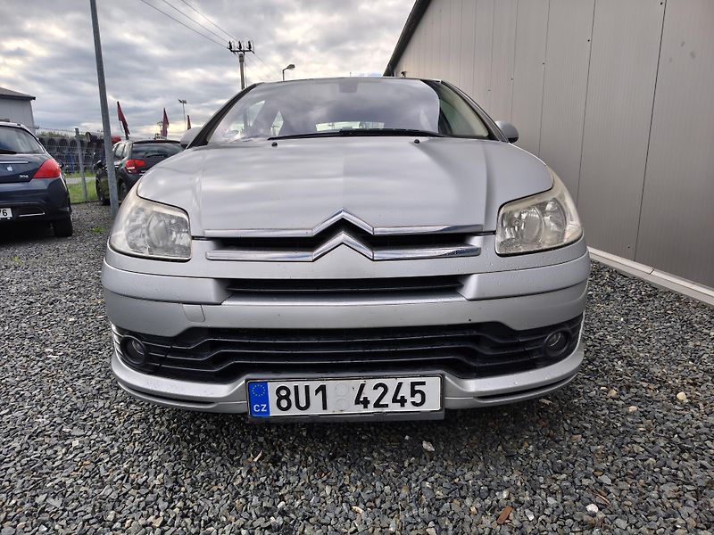 Citroën C4 2,0i 103KW - fotka 9 z 17