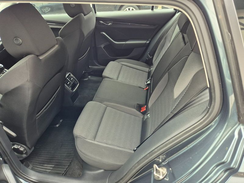 Škoda Octavia (2021) 2.0 TDI Odpočet DPH TOP VYBAVA - fotka 14 z 28