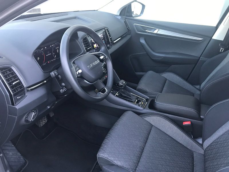 Škoda Karoq (2025) TOP SELECTION 1,5 TSI DSG - fotka 6 z 27