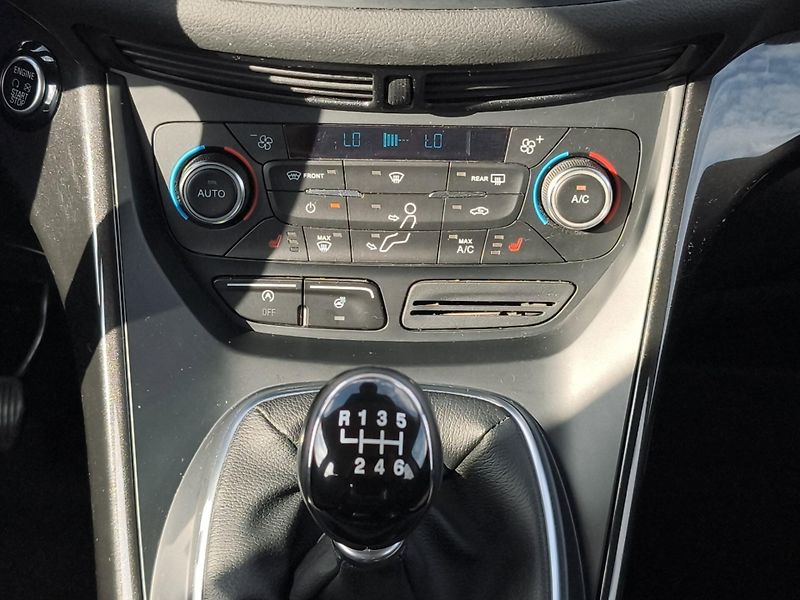 Ford Kuga (2019) 2.0 TDCi 110kW, 4x4, ČR, 1. Ma - fotka 21 z 25
