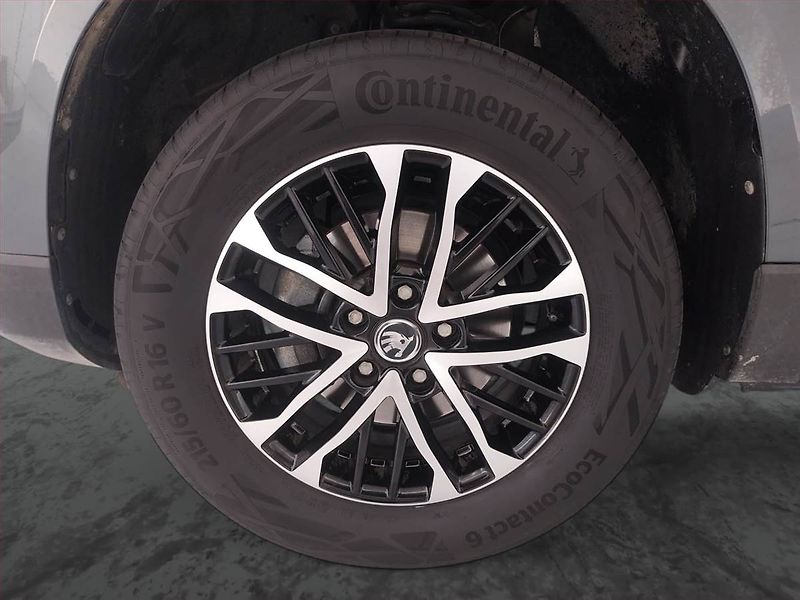 Škoda Karoq (2022) Ambition Plus 1.5 TSI - fotka 15 z 25