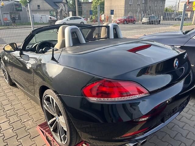 BMW Z4 (2010) 3.0 /190kW - fotka 7 z 14