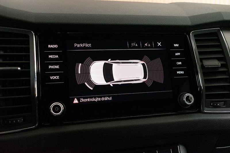 Škoda Kodiaq 2.0 TDI 4x4*DSG*AMBITION*DPH - fotka 25 z 40