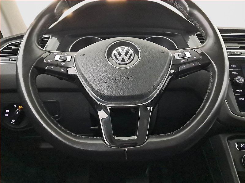 Volkswagen Tiguan (2019) 1.5 TSI, Automat, Tempomat - fotka 17 z 17