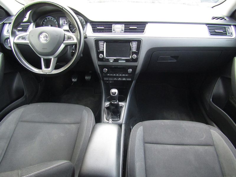 Škoda Rapid (2016) 1.4 TDI 66kW 5dv - fotka 15 z 43