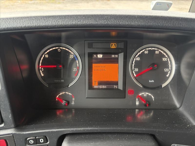 Scania R 410 4x2 - fotka 12 z 19