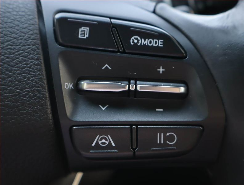 Hyundai i30 (2024) 1.5 T-GDI MHEV - fotka 17 z 20