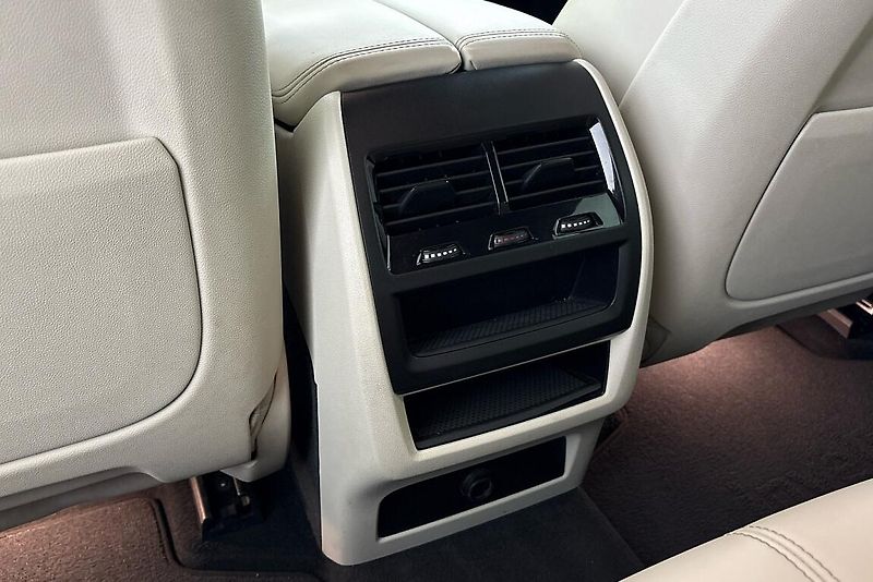 BMW X5 xDrive30d - fotka 26 z 28
