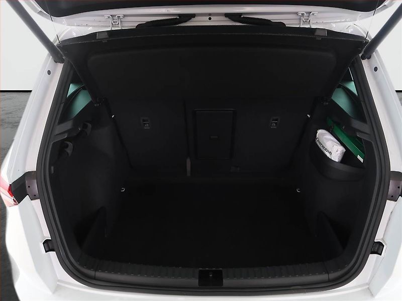 Škoda Karoq (2024) Sportline 1.5 TSI - fotka 14 z 30