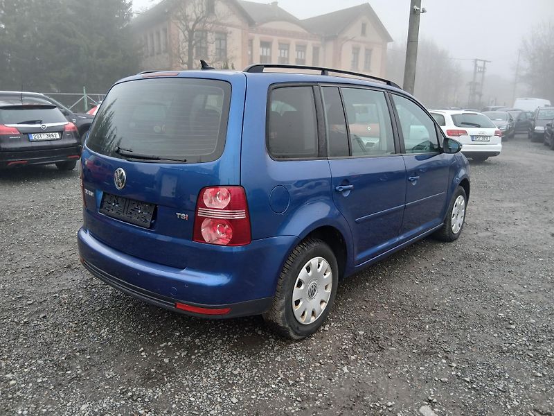 Volkswagen Touran 1.4 TSI - fotka 4 z 31