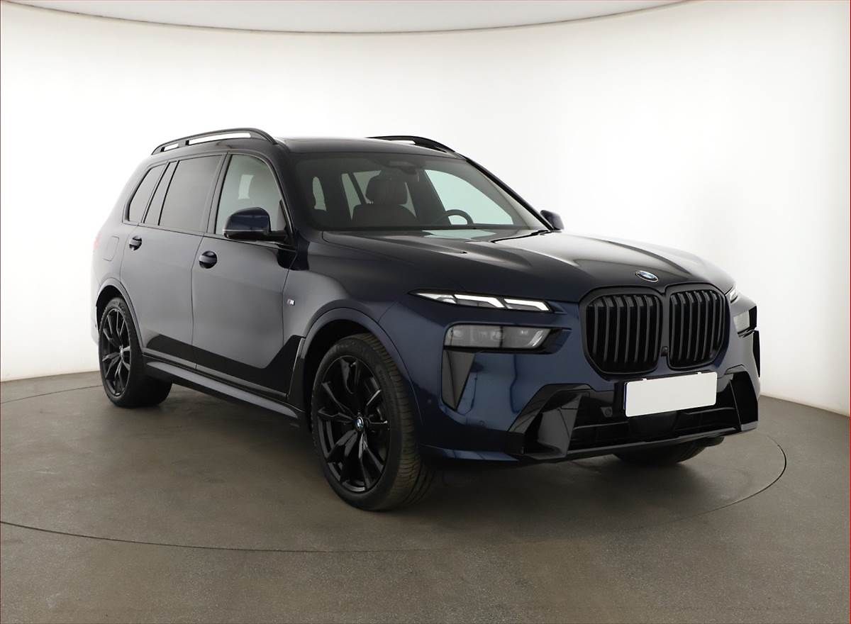 BMW X7 xDrive40i, 7Míst, Vzduch, 360°