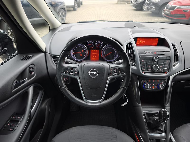 Opel Zafira 2012 ČR 1.4T 103kW  - fotka 6 z 34