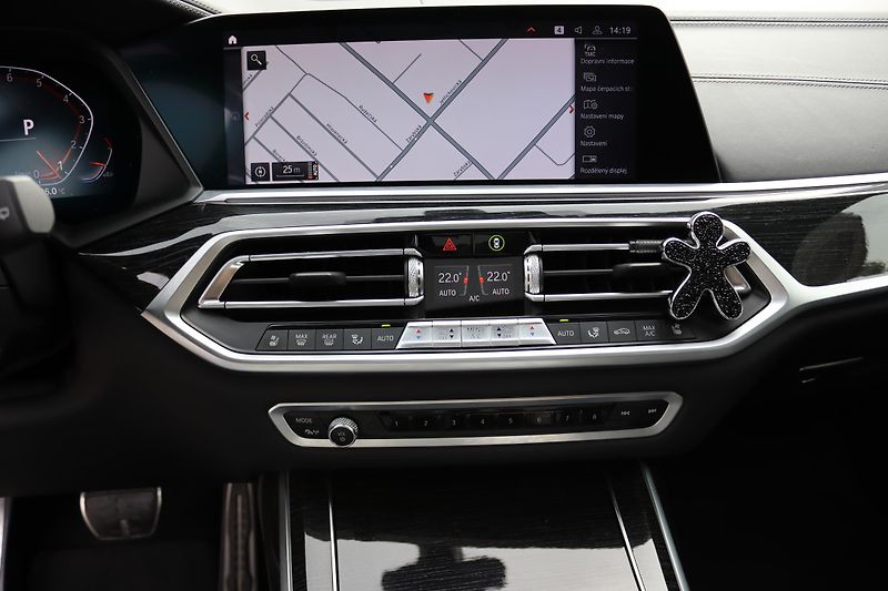 BMW X7 7místné SUV BMW X7 xDrive40i - fotka 38 z 67