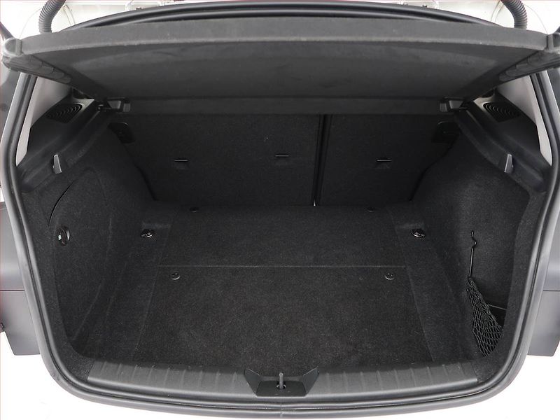 BMW Řada 1 (2015) 116d, Serv.kniha, Tempomat - fotka 13 z 18