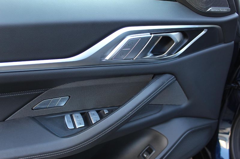 BMW i4 M50 - fotka 10 z 24