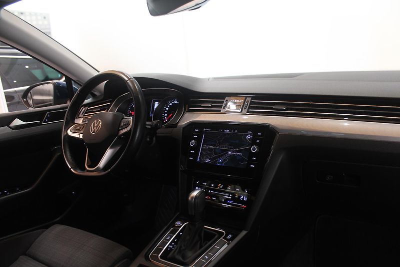 Volkswagen Passat (2021) 2.0TDI DSG LED Nez.Topení - fotka 24 z 36