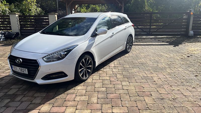 Hyundai i40 (2017) Hyundai i40 kombi 1.7 CRDi, 10 - fotka 2 z 11