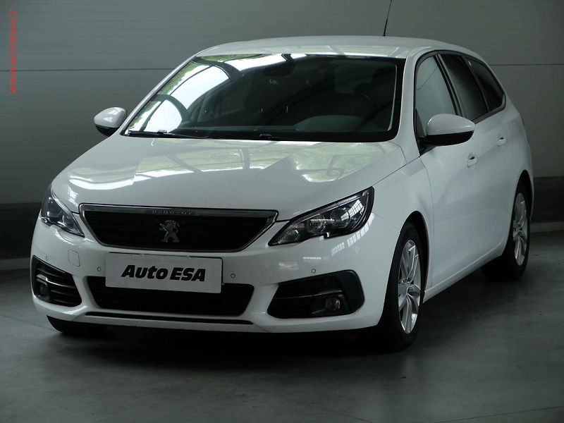 Peugeot 308 (2018) 1.2 PT, ČR, Active - fotka 3 z 21
