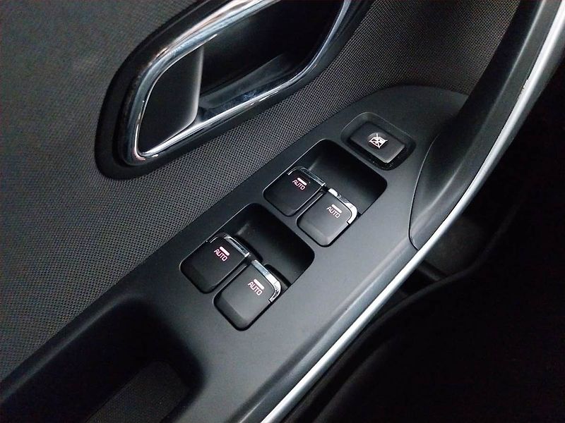 Kia Ceed (2017) 1.6 GDI, Serv.kniha, Tempomat - fotka 17 z 17