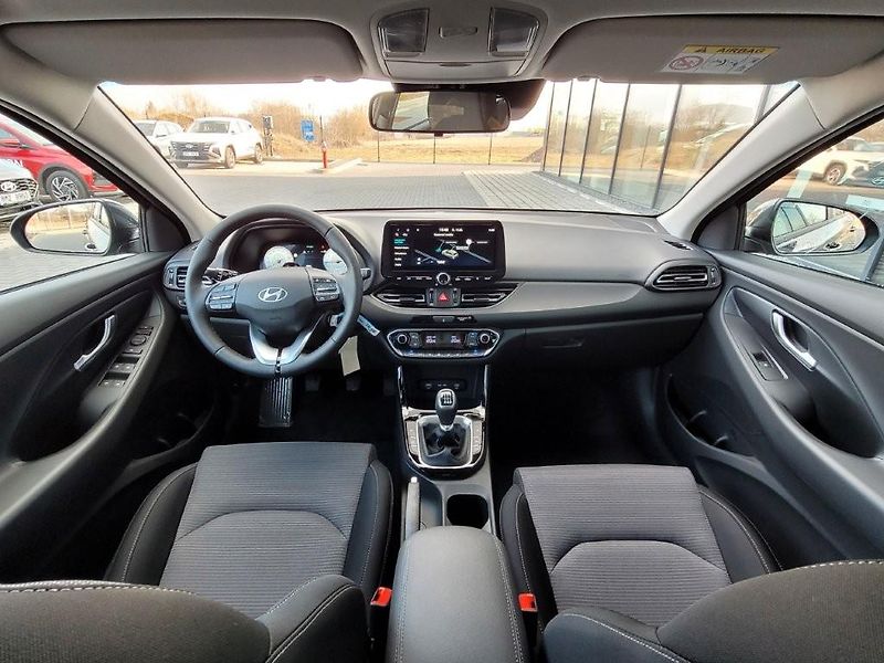 Hyundai i30 (2026) WG 1,0 T-GDI 85kW MT GO CZECH - fotka 2 z 28