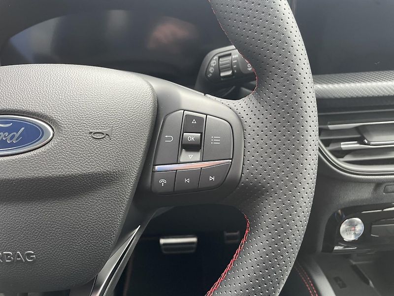 Ford Kuga ST-Line X 2,5 HEV 134 kW AT - fotka 24 z 39