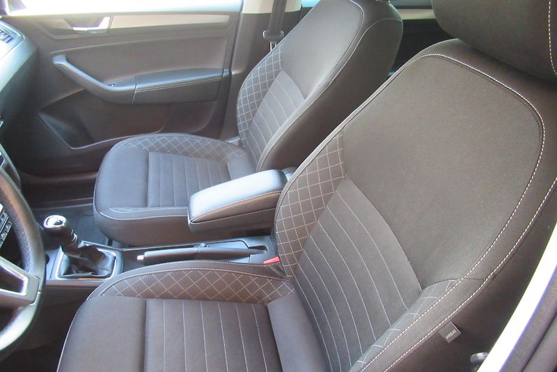 Škoda Rapid 1.0 TSi AUT.KLIMA KOUPENO V CZ - fotka 15 z 20