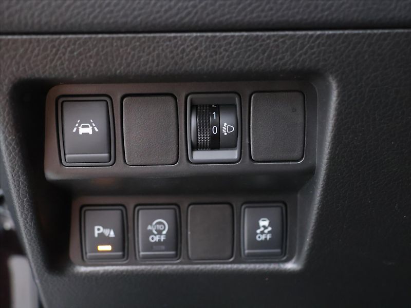 Nissan Qashqai 1,2 DIG-T Navi Panorama 1.Maj. - fotka 13 z 28