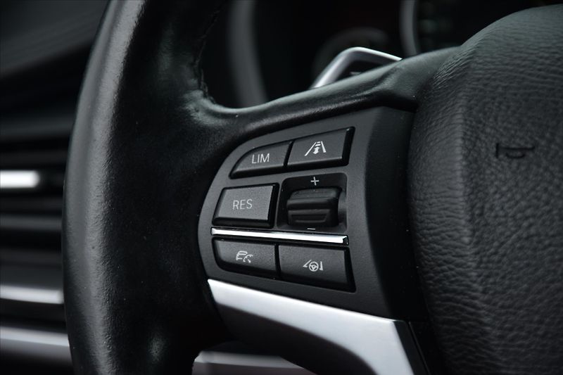BMW X6 xDrive 30d 190kW ČR - fotka 16 z 26