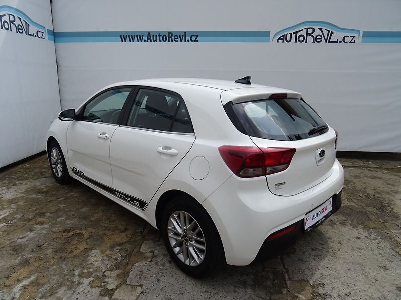 Kia Rio (2019) 1.2i,61kW,1majČR,S.kn,navi - fotka 3 z 24